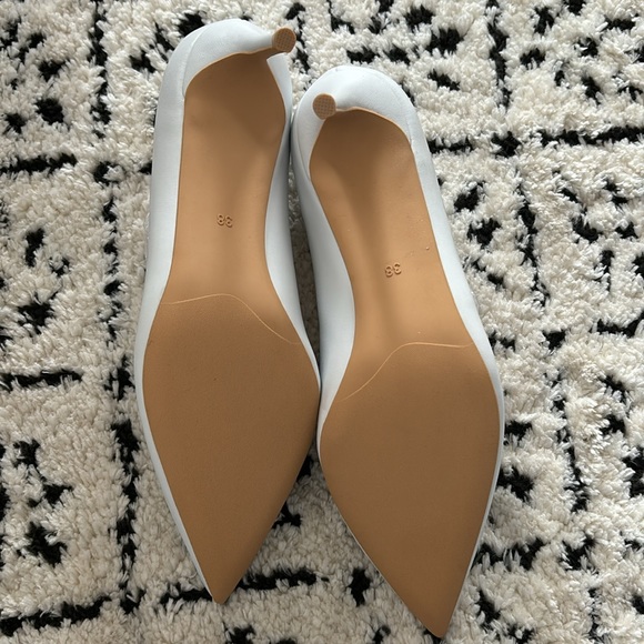 White leather heels - Picture 4 of 4